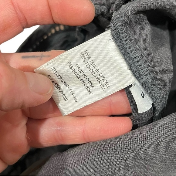 Anthropologies Cloth And Stone Gray Size Small Jumpsuit Romper Pants Wrap top - Picture 8 of 9